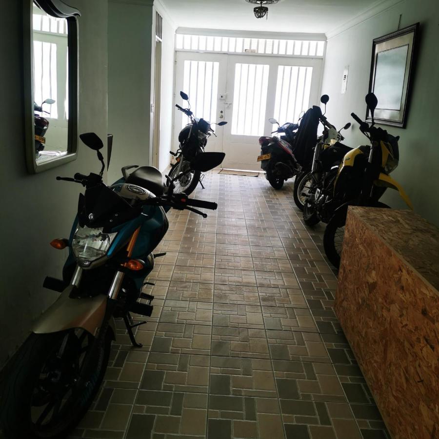Hostel Brisas Del Nevado Ibagué エクステリア 写真
